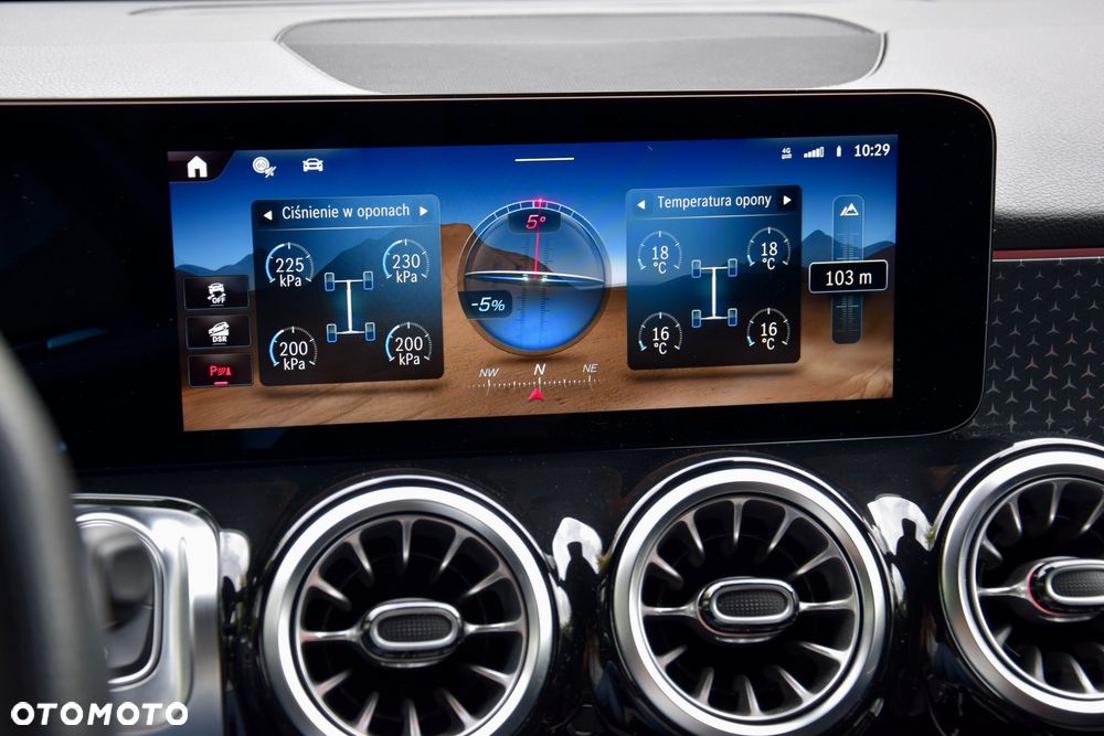 Mercedes-Benz GLB 200 d 4-Matic AMG Line 8G-DCT - 27