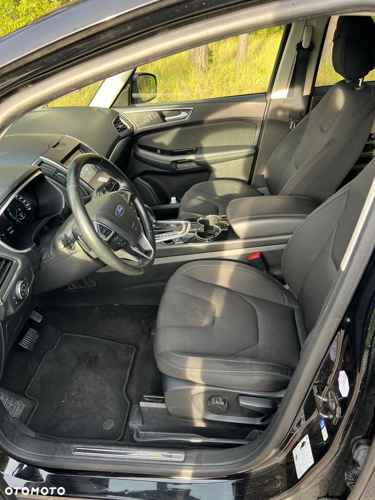 Ford S-Max - 12