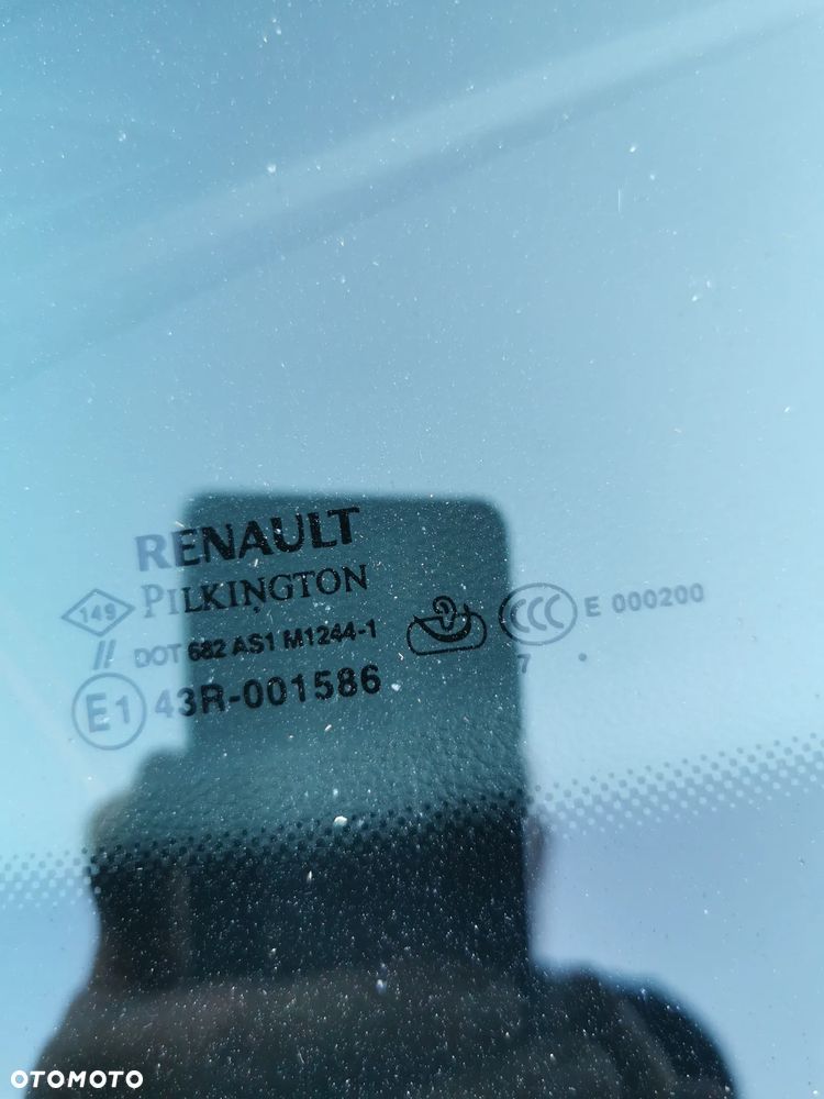 Renault 4 - 9
