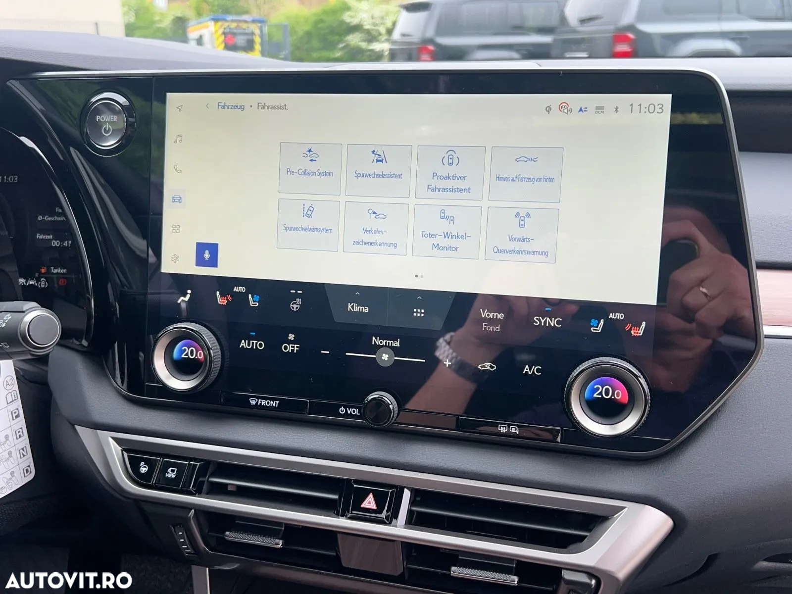 Lexus Seria RX 450h+ (Plug-in-Hybrid) Luxury Line - 29