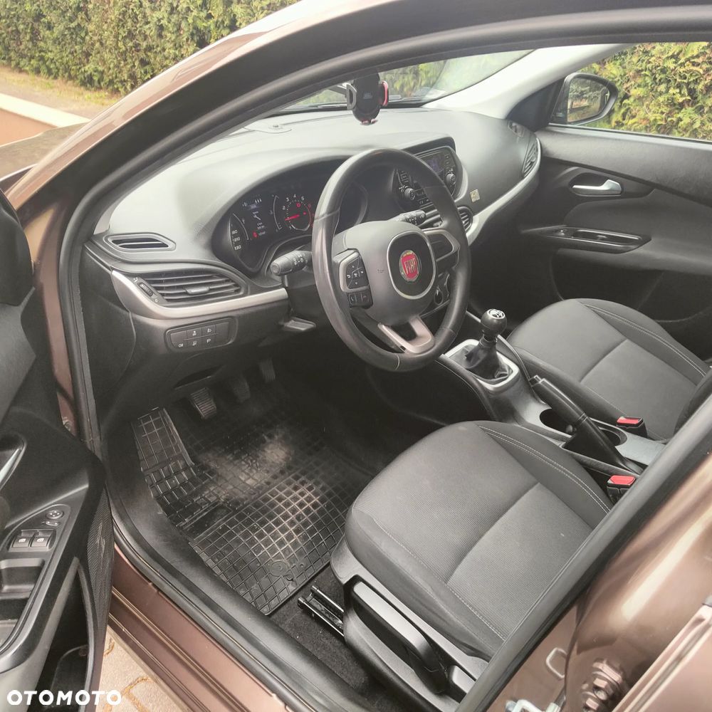 Fiat Tipo 1.4 16V Easy - 12