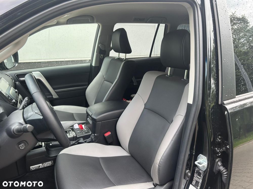 Toyota Land Cruiser LC 2.8 D-4D Executive - 20