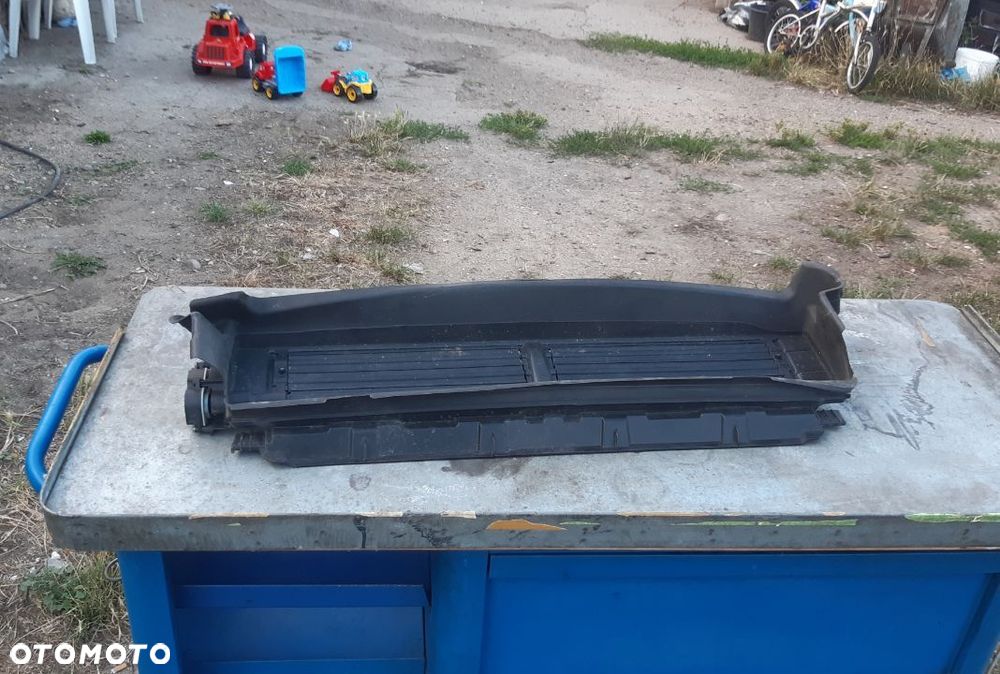 Kierownica powietrza Volvo XC-60 XC60 II 32296801 żaluzja wlot powietrza Volvo XC-60 II 32296801 - 1