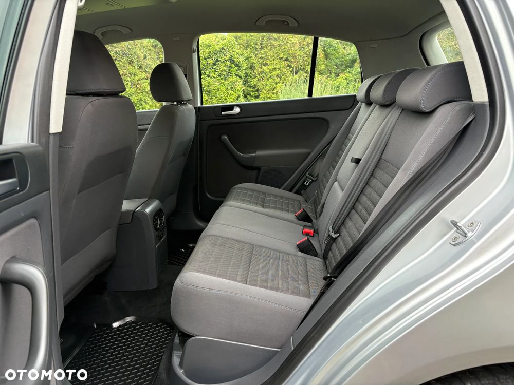 Volkswagen Golf Plus 1.9 TDI Comfortline - 21