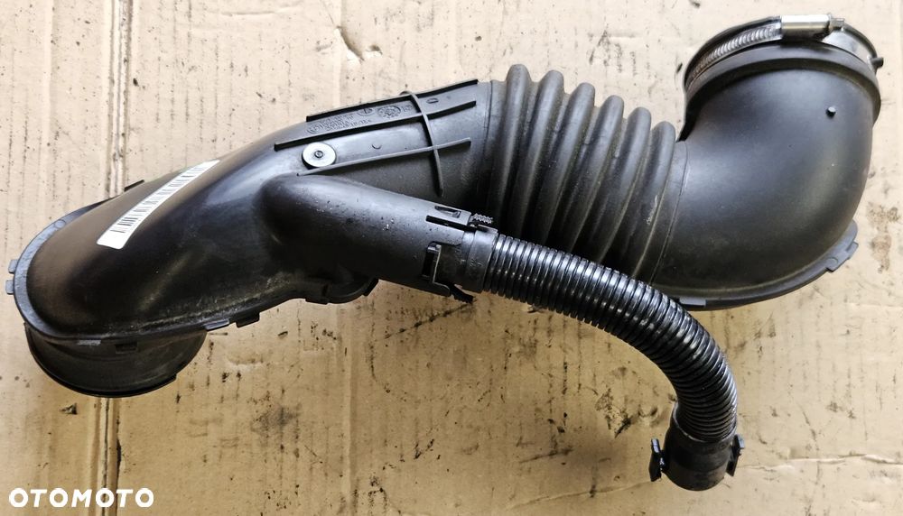 BMW E60 E61  E90 1 E87 X3 E83 2.0 D Rura wąż powietrza 7804846 - 1