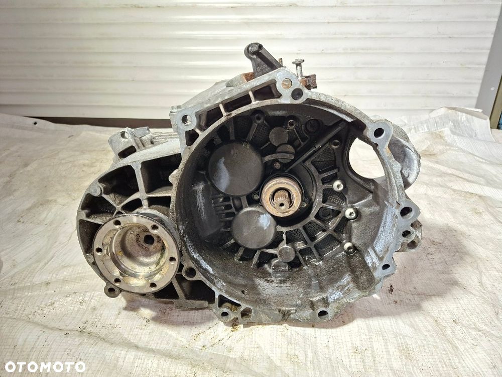 Skrzynia biegów LNZ start/stop 2.0TDI VW Passat B7 Audi A3 Golf Leon - 1