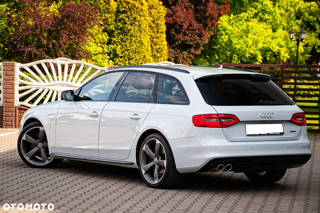 Audi A4 Avant 2.0 TDI quattro sport - 14