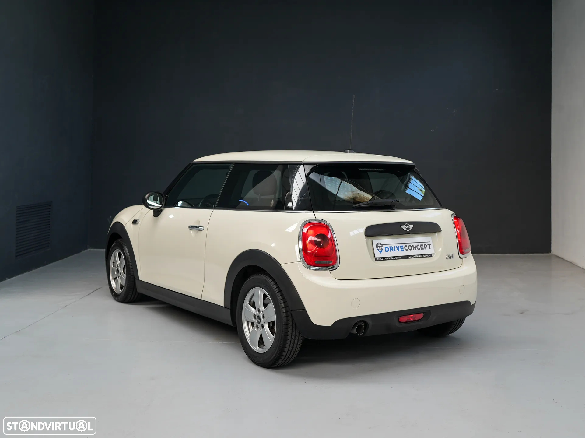 MINI 3 Portas One - 3