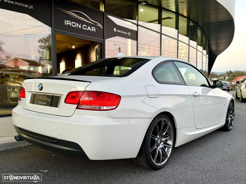 BMW 320 d Coupe - 2