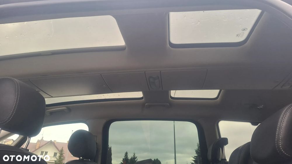 Ford Galaxy 2.0 TDCi Ghia - 11