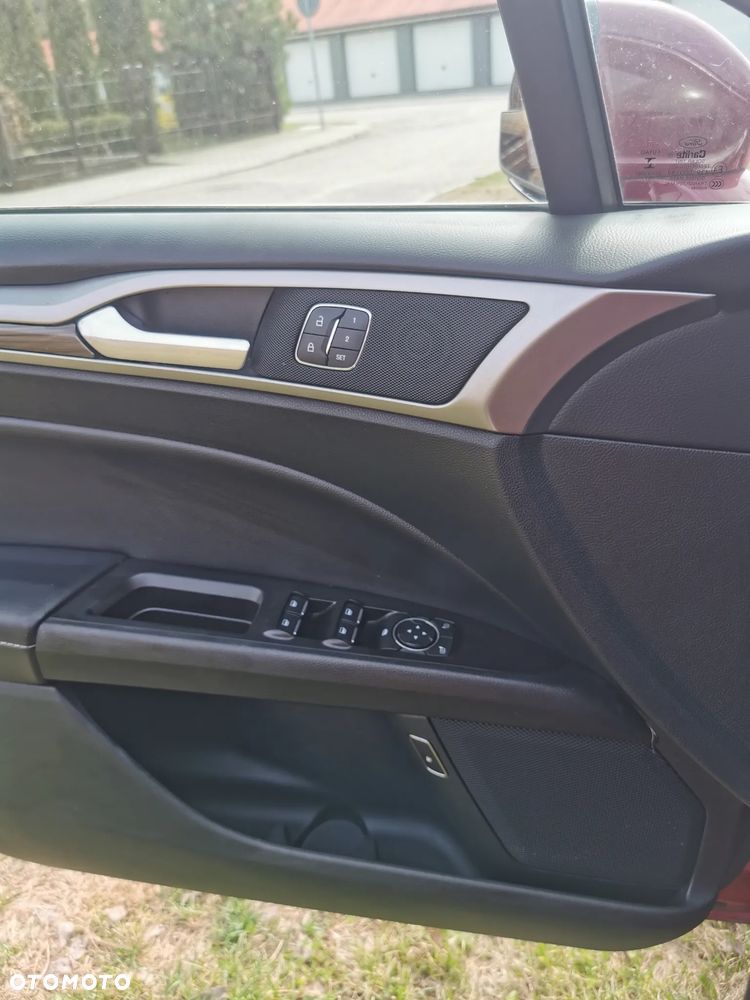 Ford Fusion - 6