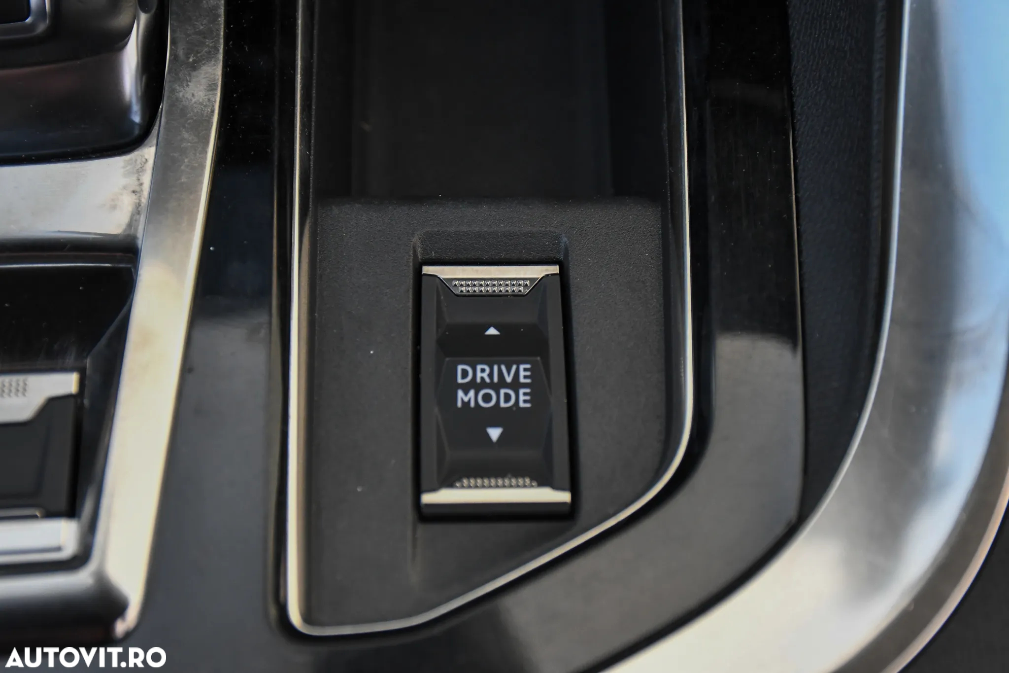 Peugeot 5008 2.0 BlueHDI s&s EAT8 GT - 34