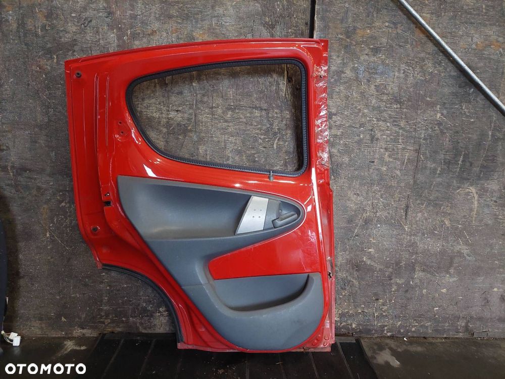 DRZWI KOMPLETNE LEWY TYŁ PEUGEOT 107 I KJH - 5
