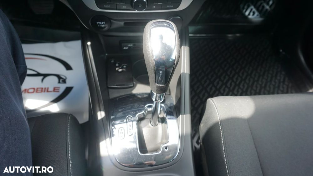 Renault Megane ENERGY dCi 110 EDC LIMITED - 26