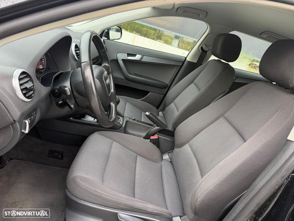 Audi A3 Sportback 2.0 TDi Sport - 4