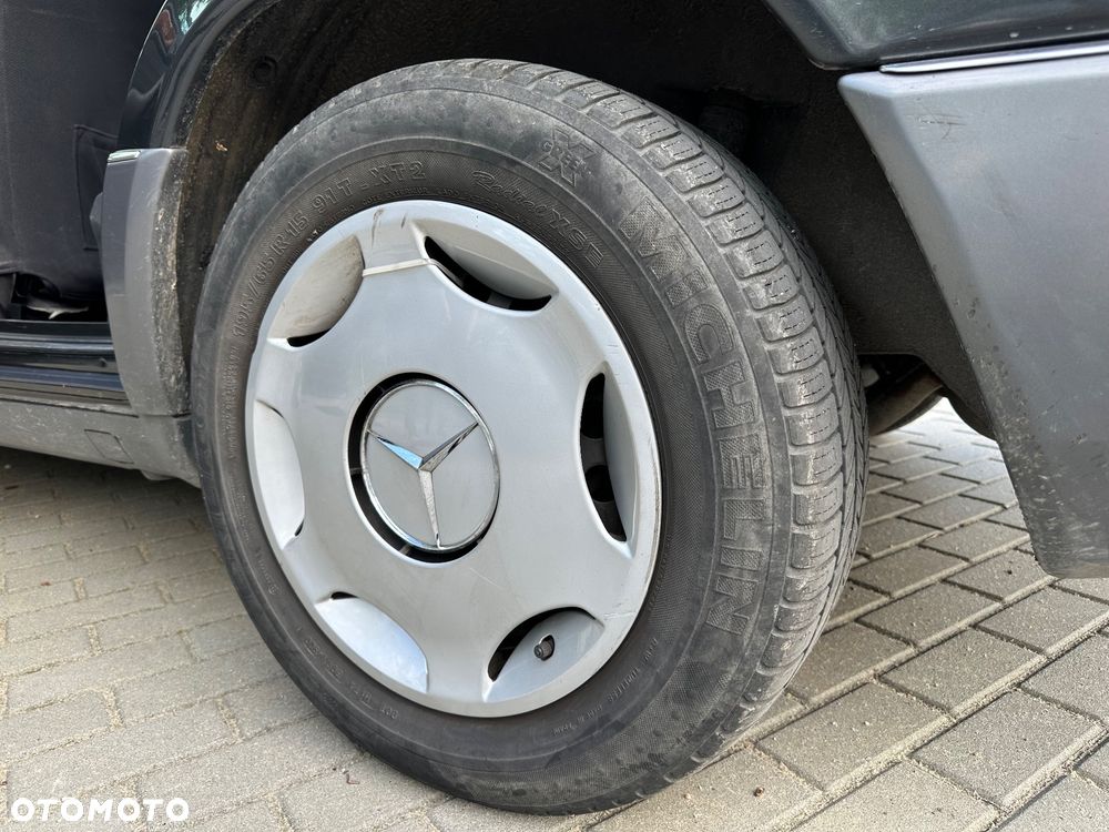 Mercedes-Benz W124 (1984-1993) - 16