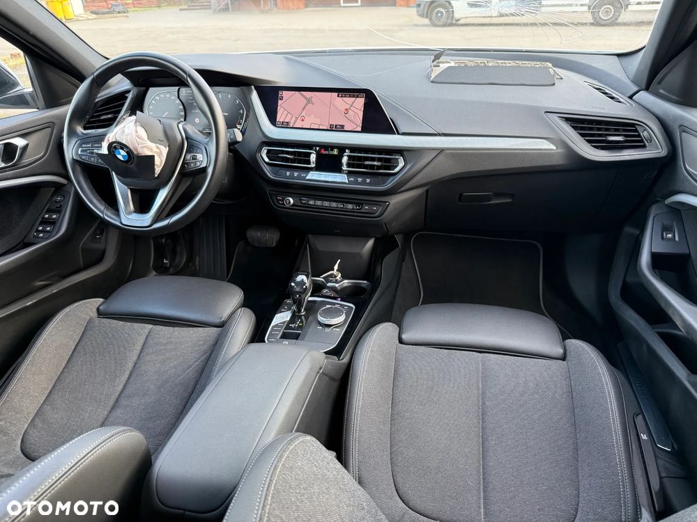 BMW Seria 1 118i Sport Line - 17