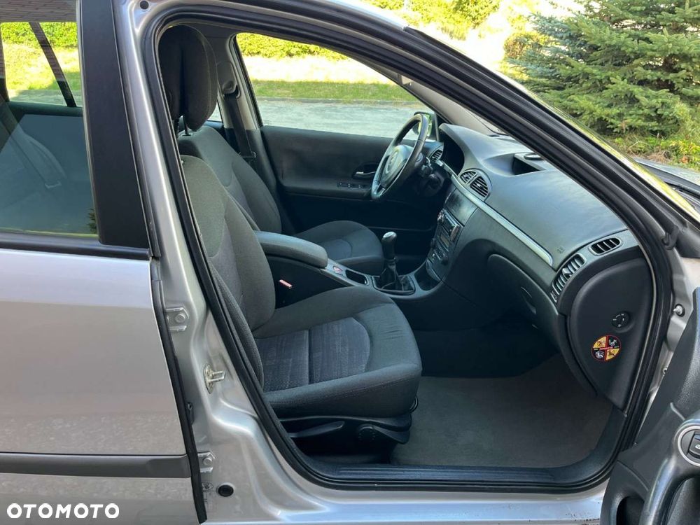 Renault Laguna Grandtour 1.6 16V Authentique - 16