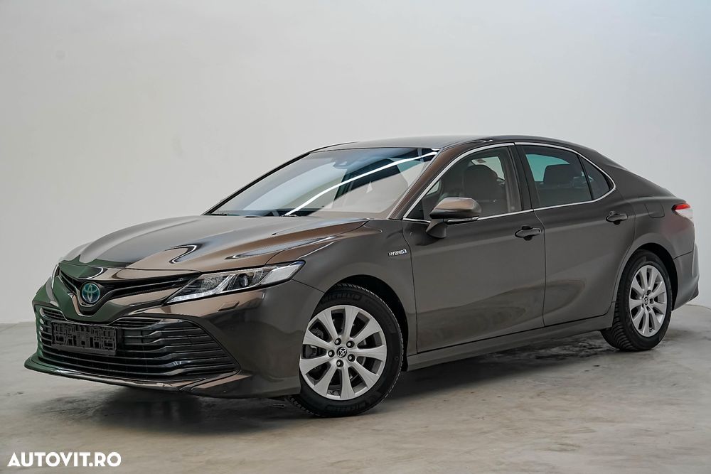 Toyota Camry Business Edition - 10