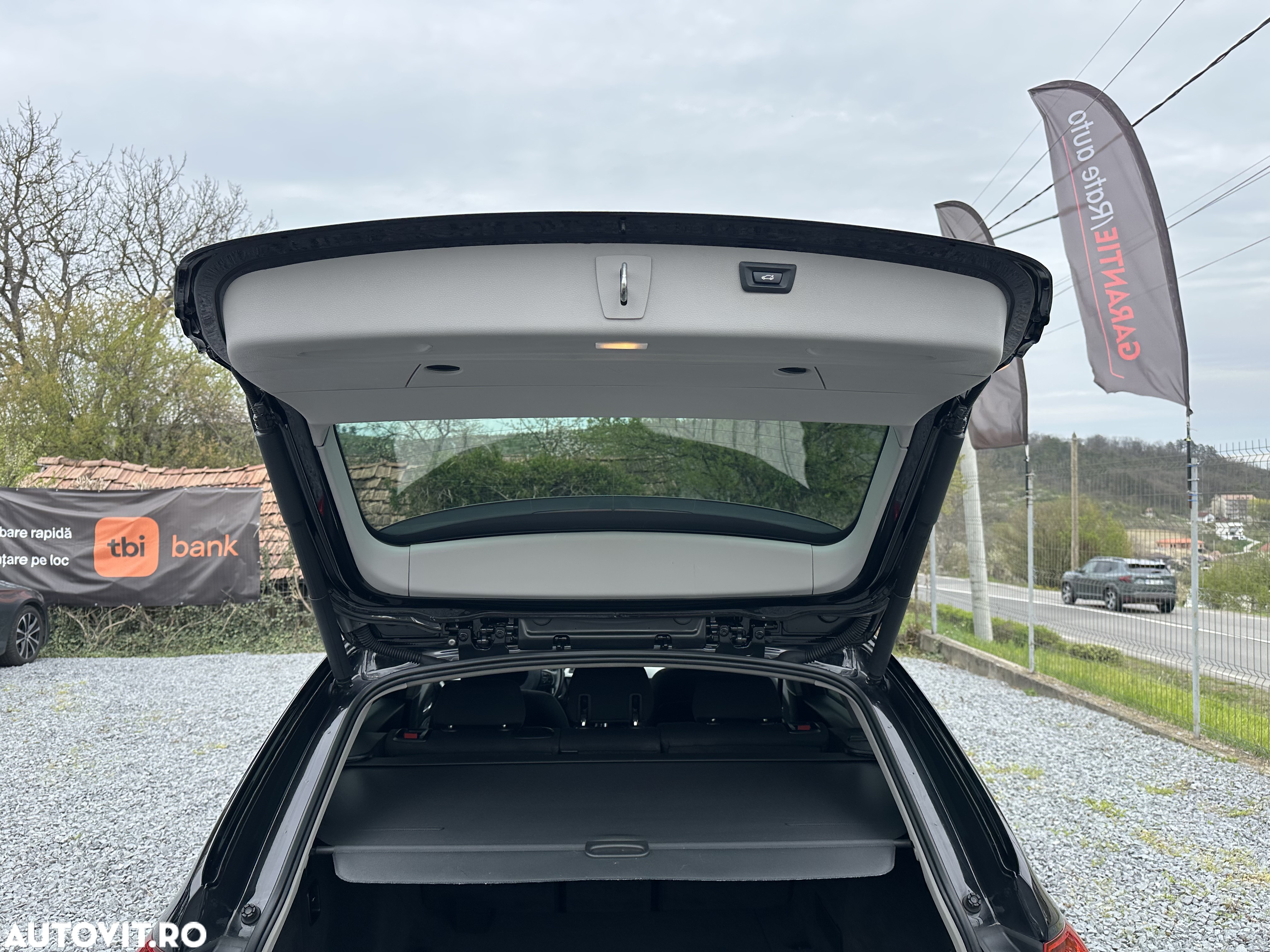 BMW Seria 3 320d DPF Touring Aut. Edition Sport - 7