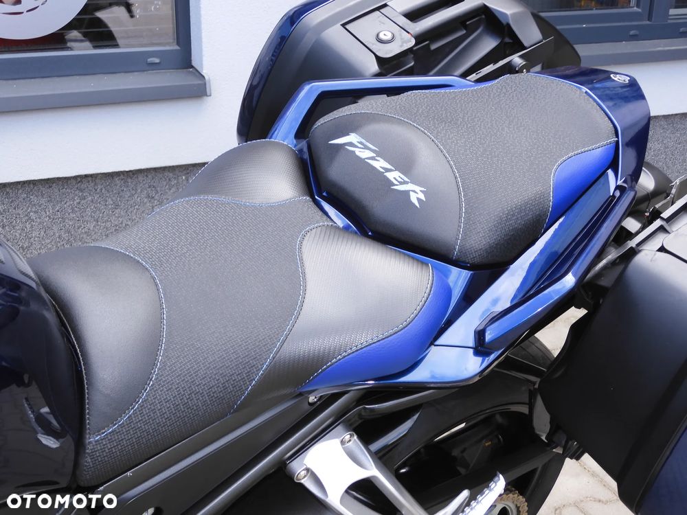 Yamaha FZ - 32