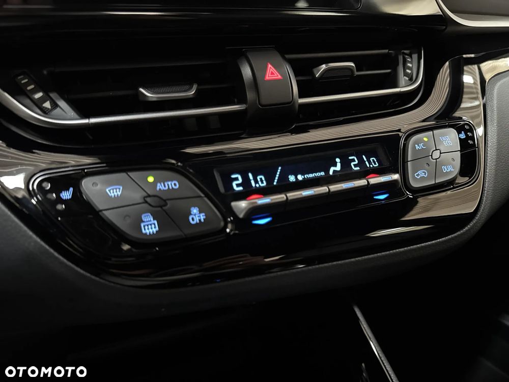 Toyota C-HR 2.0 Hybrid Executive - 27