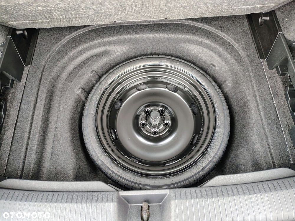 Volkswagen Golf Variant - 10
