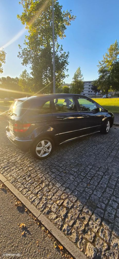 Mercedes-Benz B 200 CDi Autotronic - 4