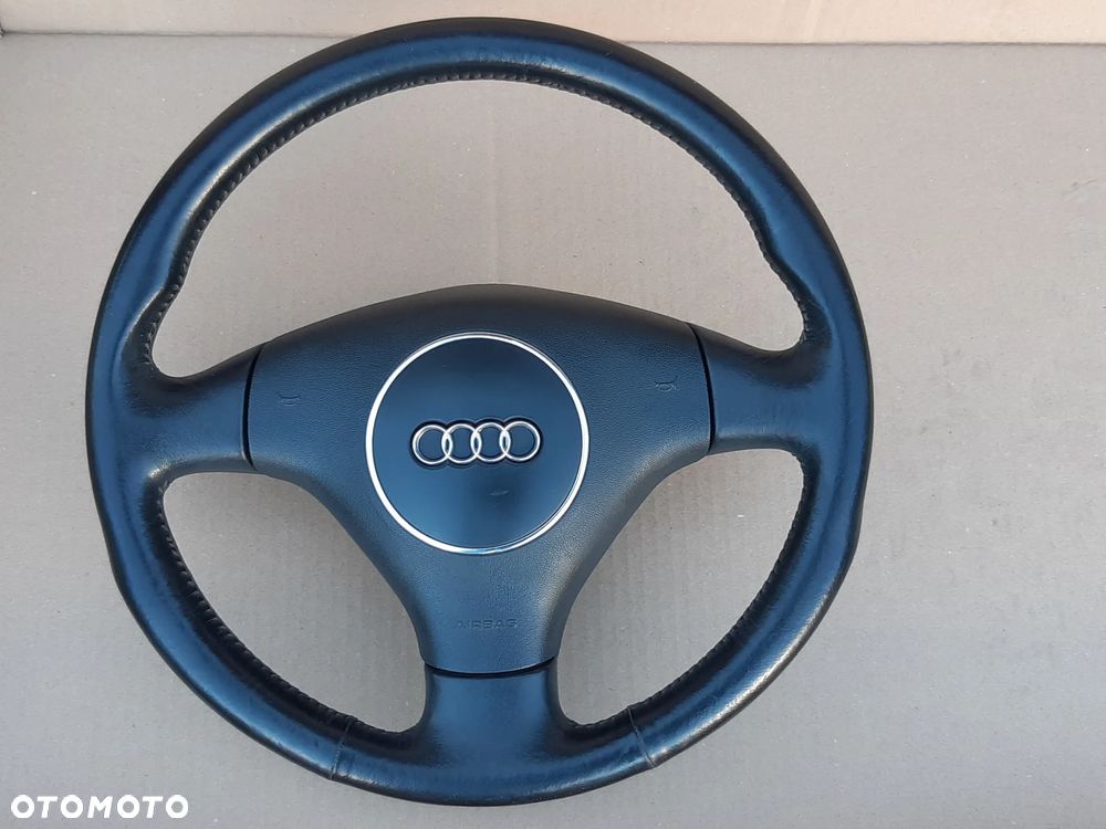 AUDI A4 B6 A3 8L KEROWNICA TRÓJRAMIENNA PODUSZKA SKÓRA CZARNA 8Z0419091D  8E0880201J