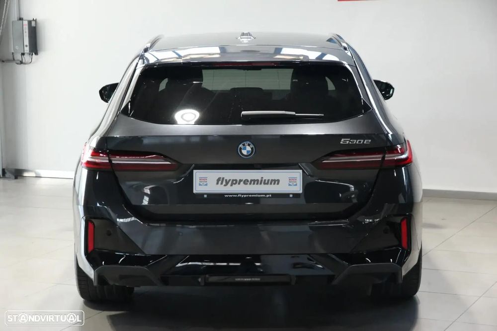 BMW 530 e Pack Desportivo M - 30