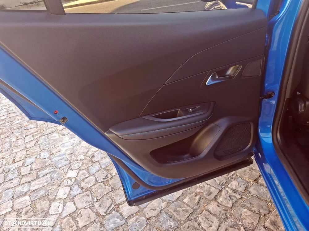Peugeot e-2008 50 kWh Allure Pack - 16