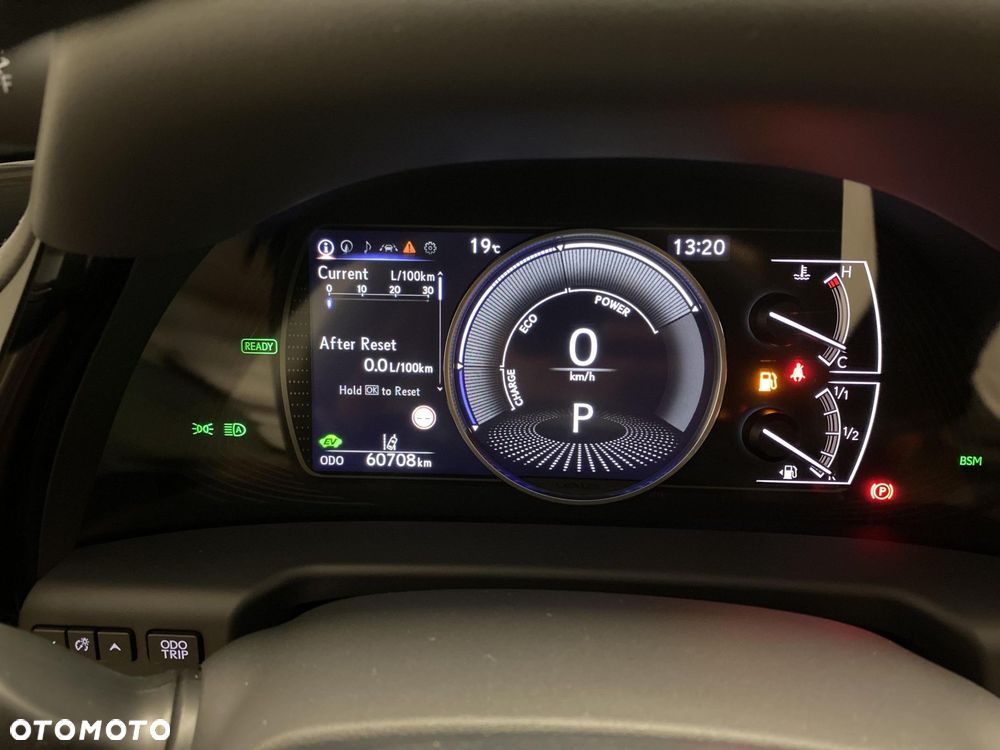 Lexus ES 300h Business Edition - 16