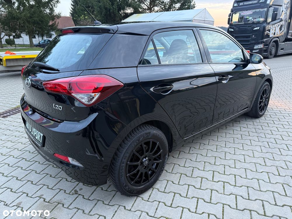Hyundai i20 1.2 Trend - 10