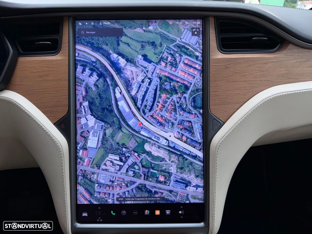 Tesla Model X 100 kWh Long Range Plus AWD - 18