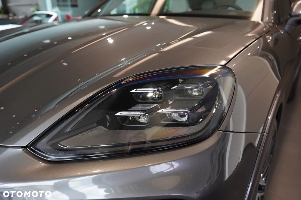 Porsche Cayenne Coupe S - 32