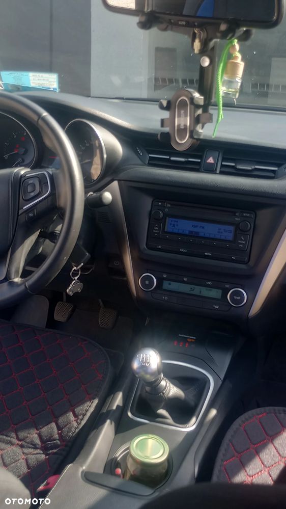 Toyota Avensis 1.6 D-4D Prestige - 2
