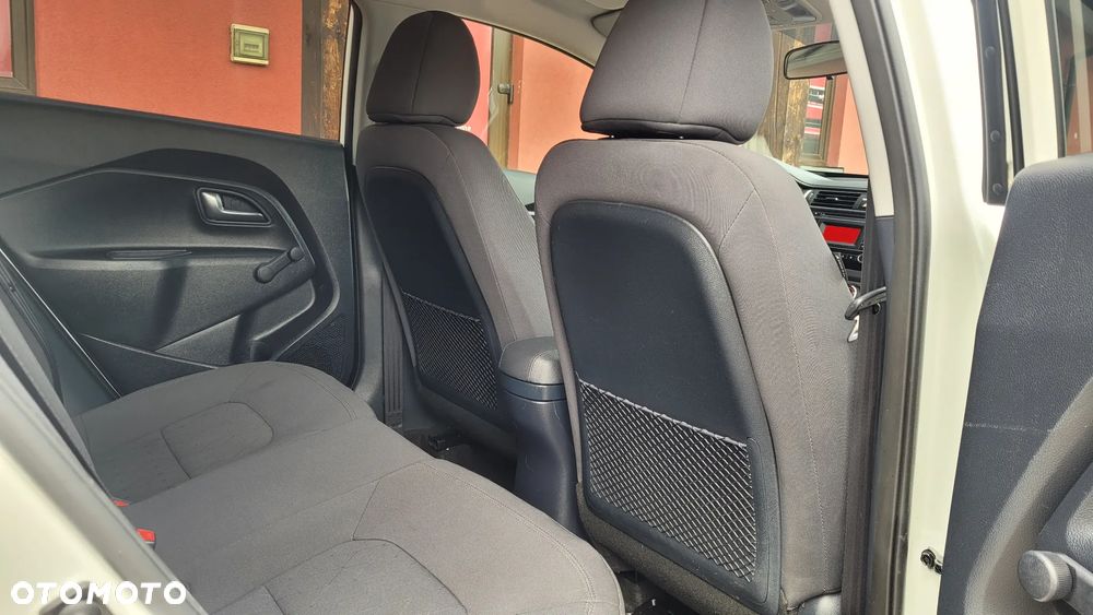 Kia Rio 1.2 Attract - 13