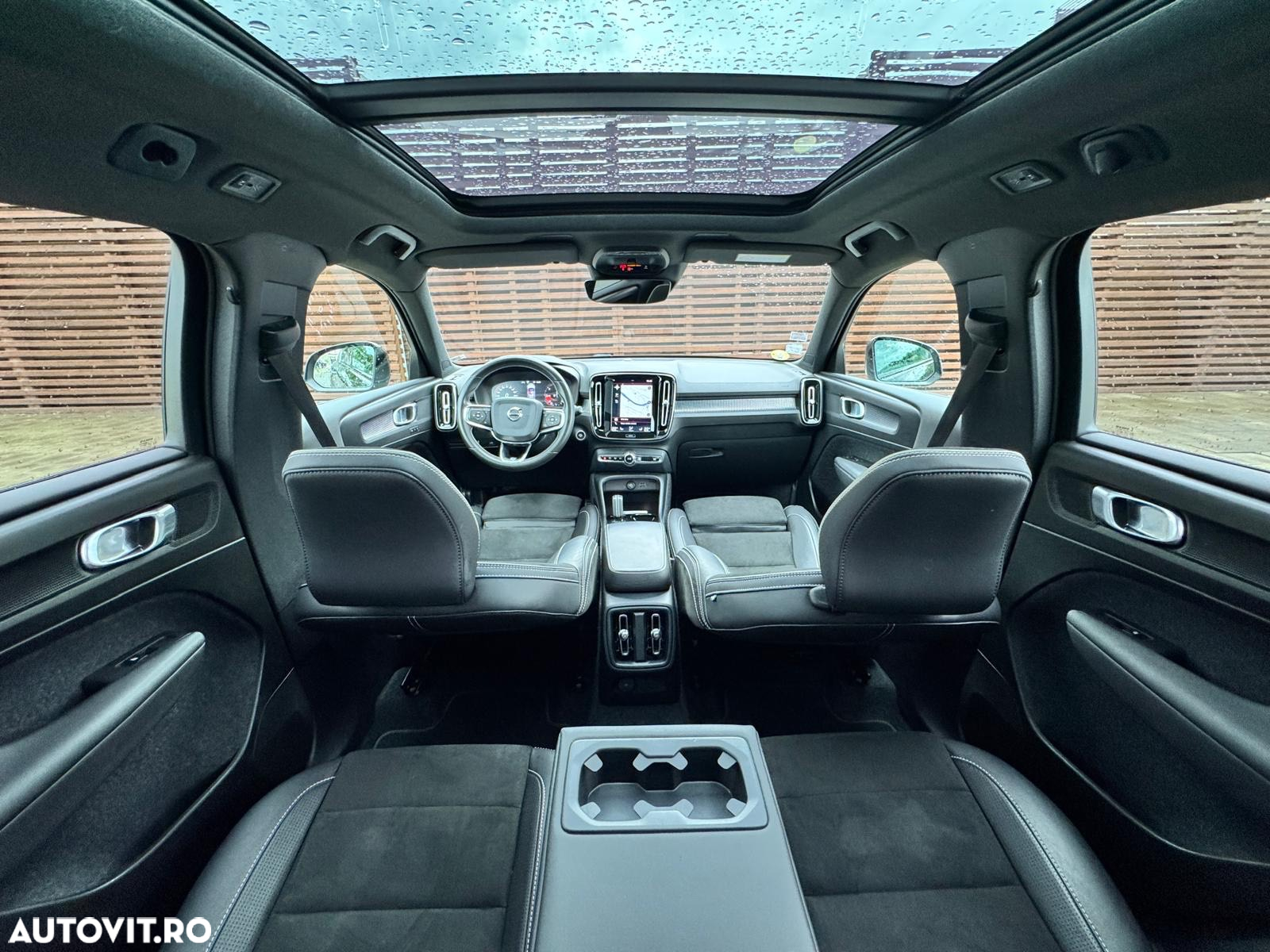Volvo XC 40 D4 AWD Geartronic R-Design - 8