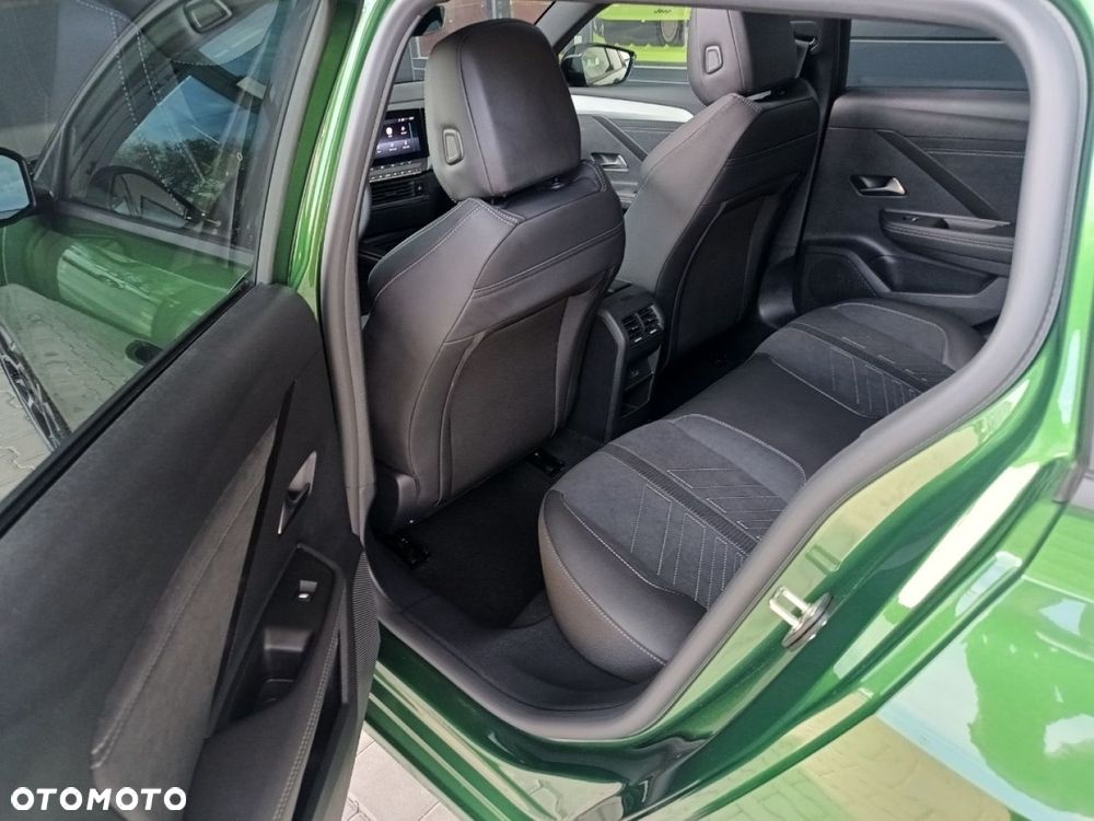 Opel Astra - 25
