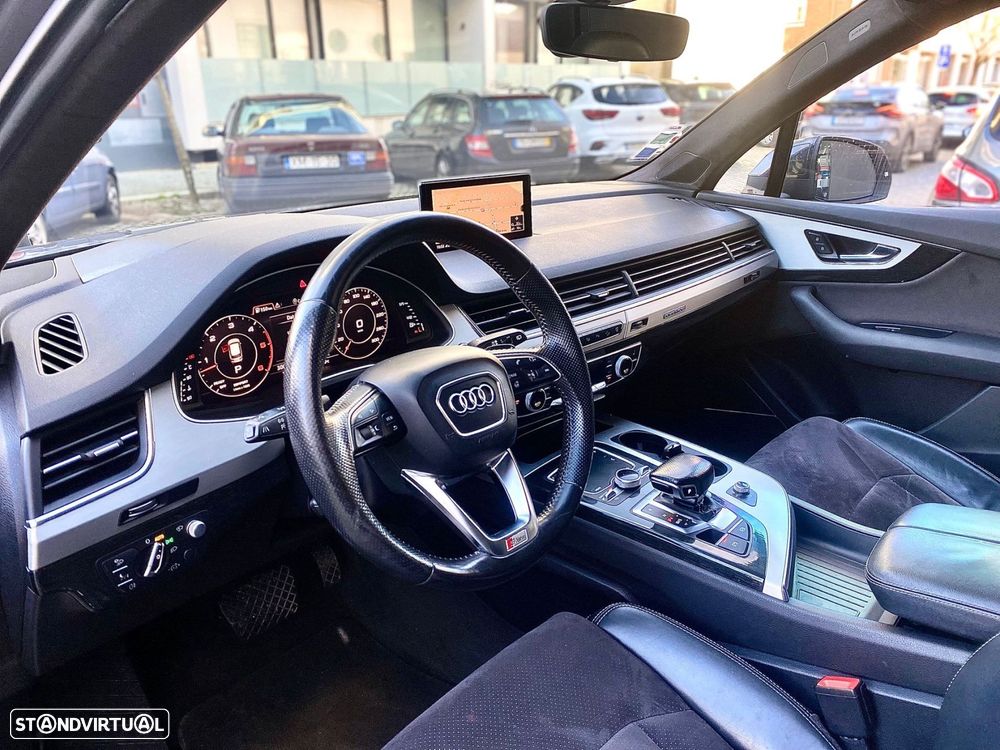 Audi Q7 3.0 TDI quattro S-line Tiptronic 7L - 20
