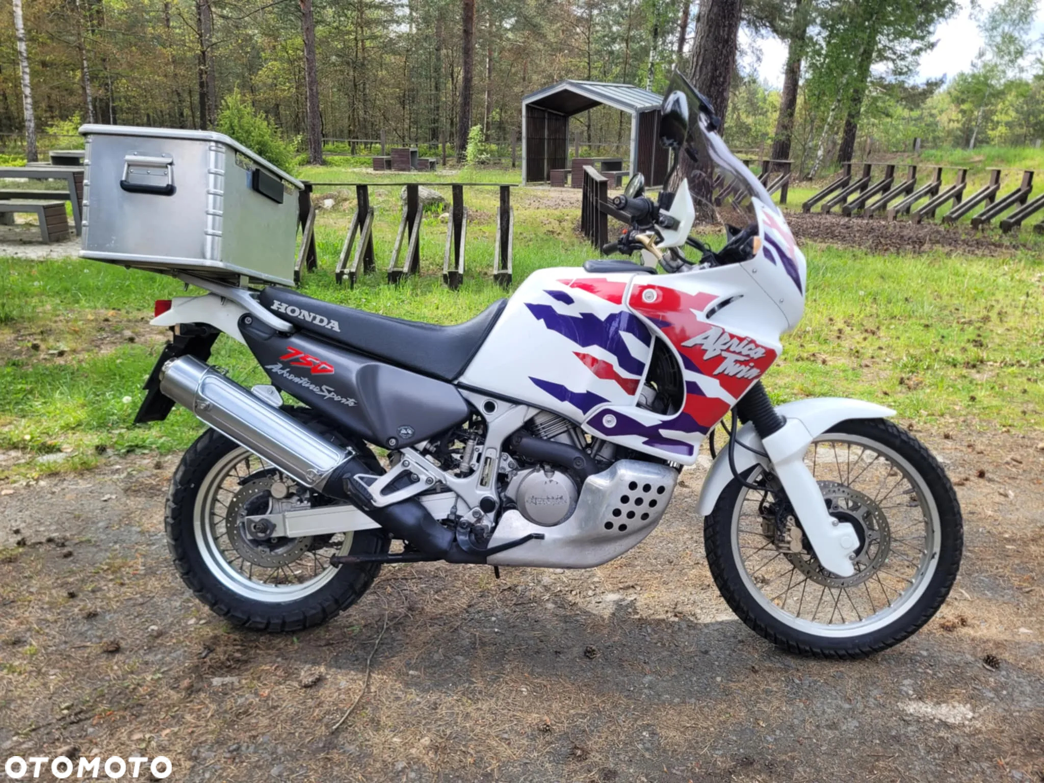 Honda XRV - 12