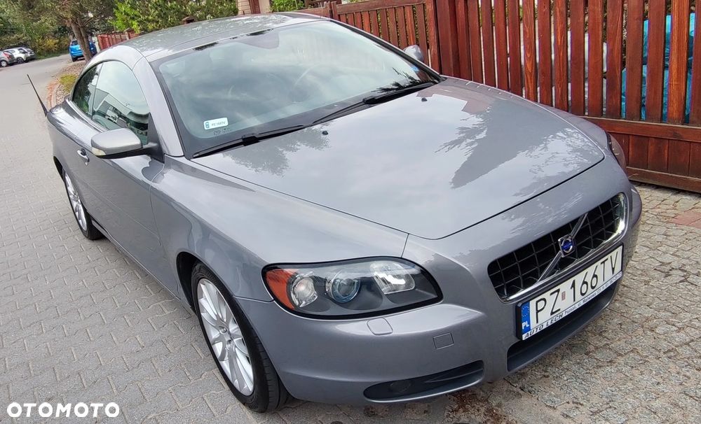 Volvo C70 2.4 - 12