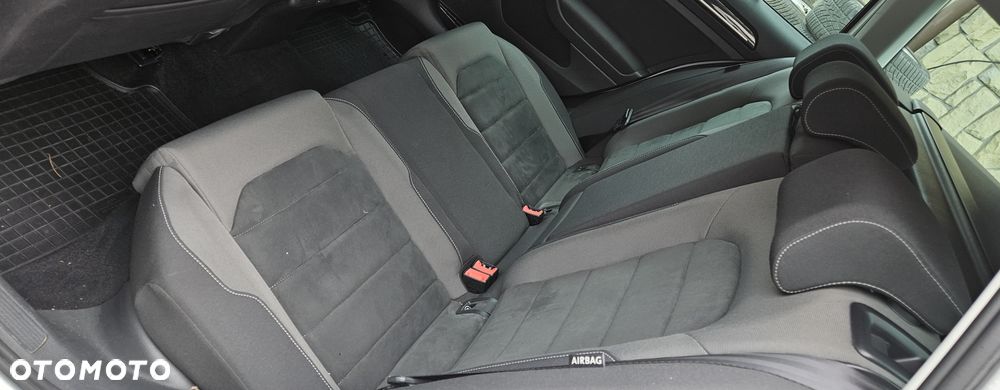 Volkswagen Golf Variant 2.0 TDI SCR DSG Active - 30