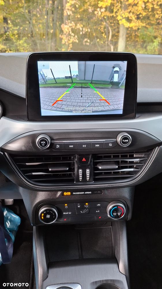 Ford Focus 1.5 EcoBlue Start-Stopp-System COOL&CONNECT - 23