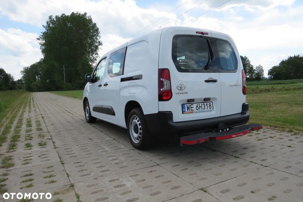 Toyota Proace City 1.2 D-4t 130km A/t Long Brygadówka - 18