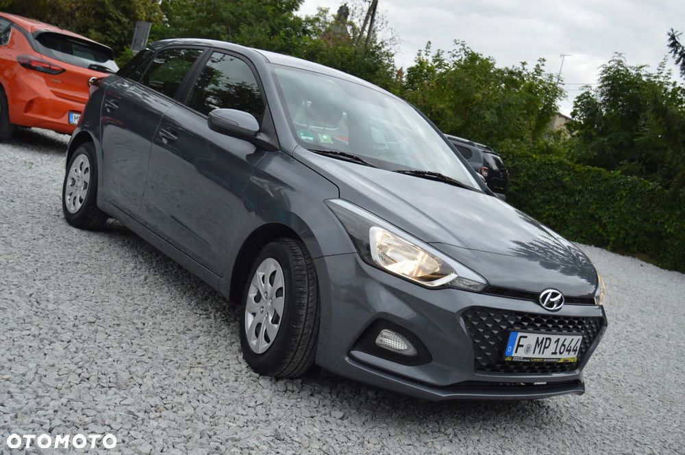 Hyundai i20 blue 1.2 Classic - 12