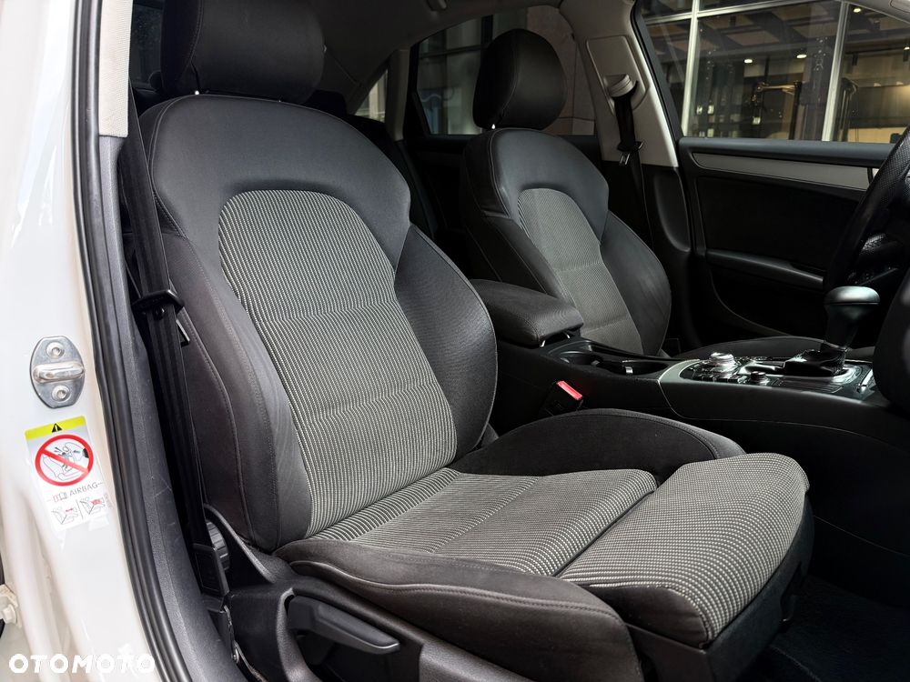 Audi A4 Limousine - 23