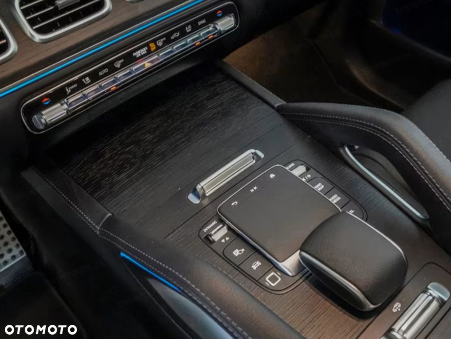 Mercedes-Benz GLE 300 d mHEV 4-Matic AMG Line - 11