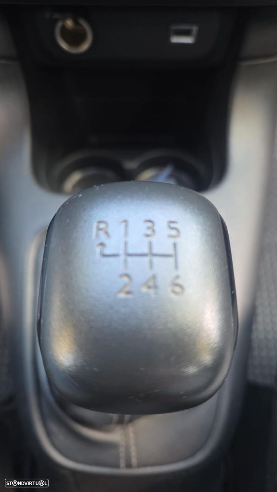 Citroën C3 1.5 BlueHDi C-Series - 15