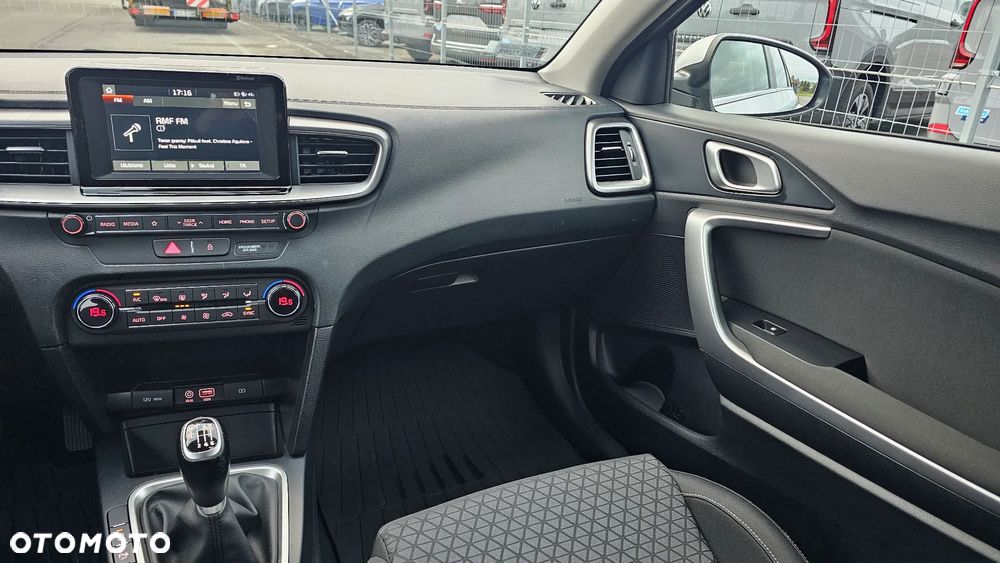 Kia Ceed 1.4 T-GDI M Max - 12